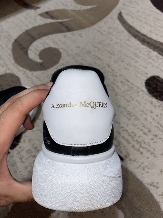 Alexander McQUEEN