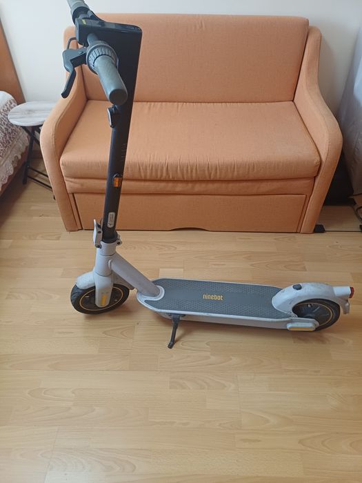 Електрическа тротинетка Ninebot