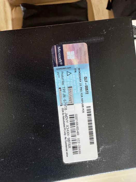 Компютър и монитор в отлично състояние без кабели