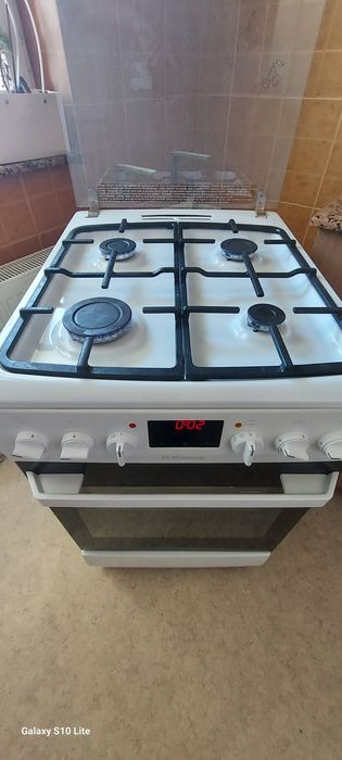 Aragaz Mixt Hansa Fchw582109 4 Arzatoare