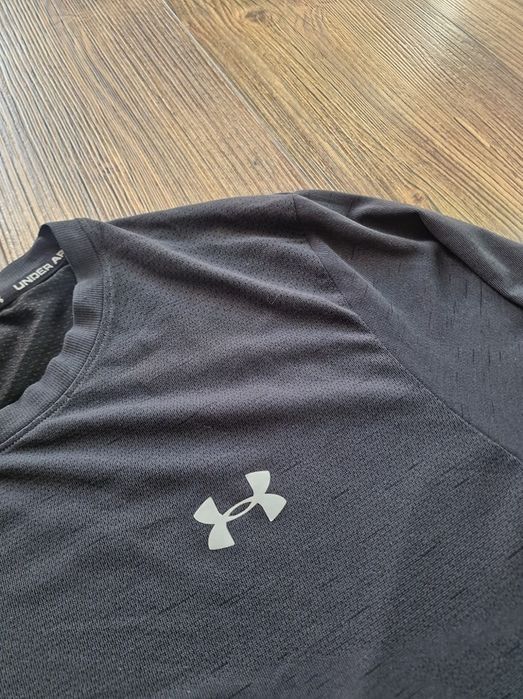 Страхотна мъжка блуза UNDER ARMOUR спортна  размер 2XL