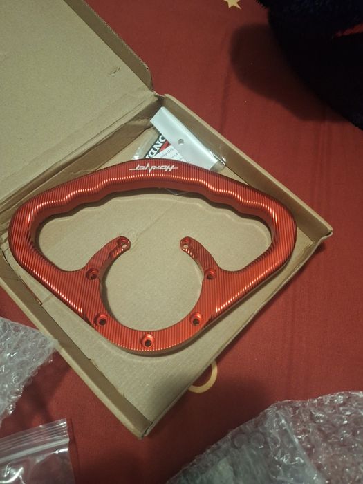 Vând accesorii moto