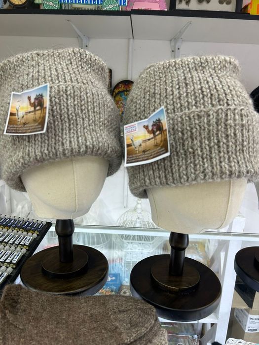 Изделия ручной работы из верблюжьей пряжи