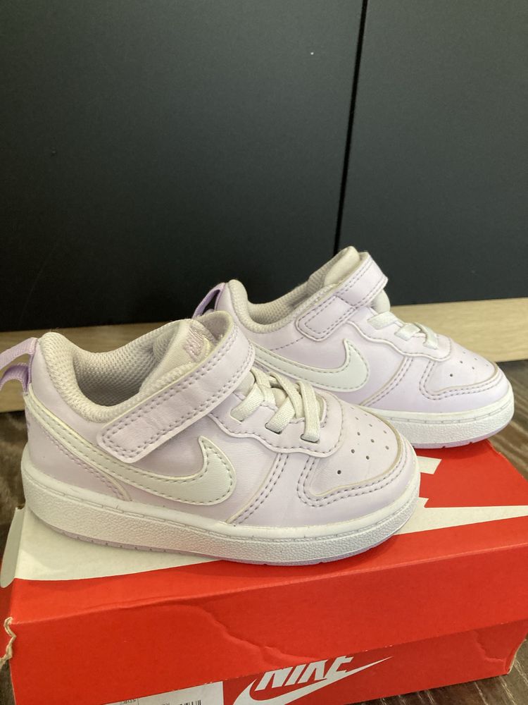 Детски обувки nike court borough