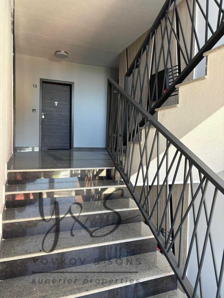 Продава се Тристаен апартамент в Пловдив, Христо Смирненски - 135 кв.м за 1208 €/кв.м - Снимка #6