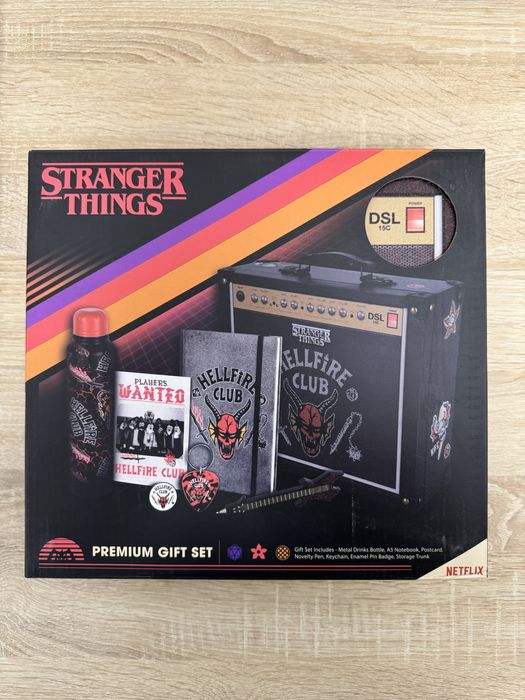 Set cadou Netflix Stranger Things - Hellfire Club