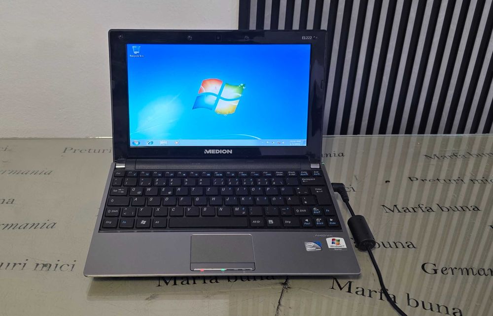 Laptop mini - Medion Akoya E1222 - functional,instalat