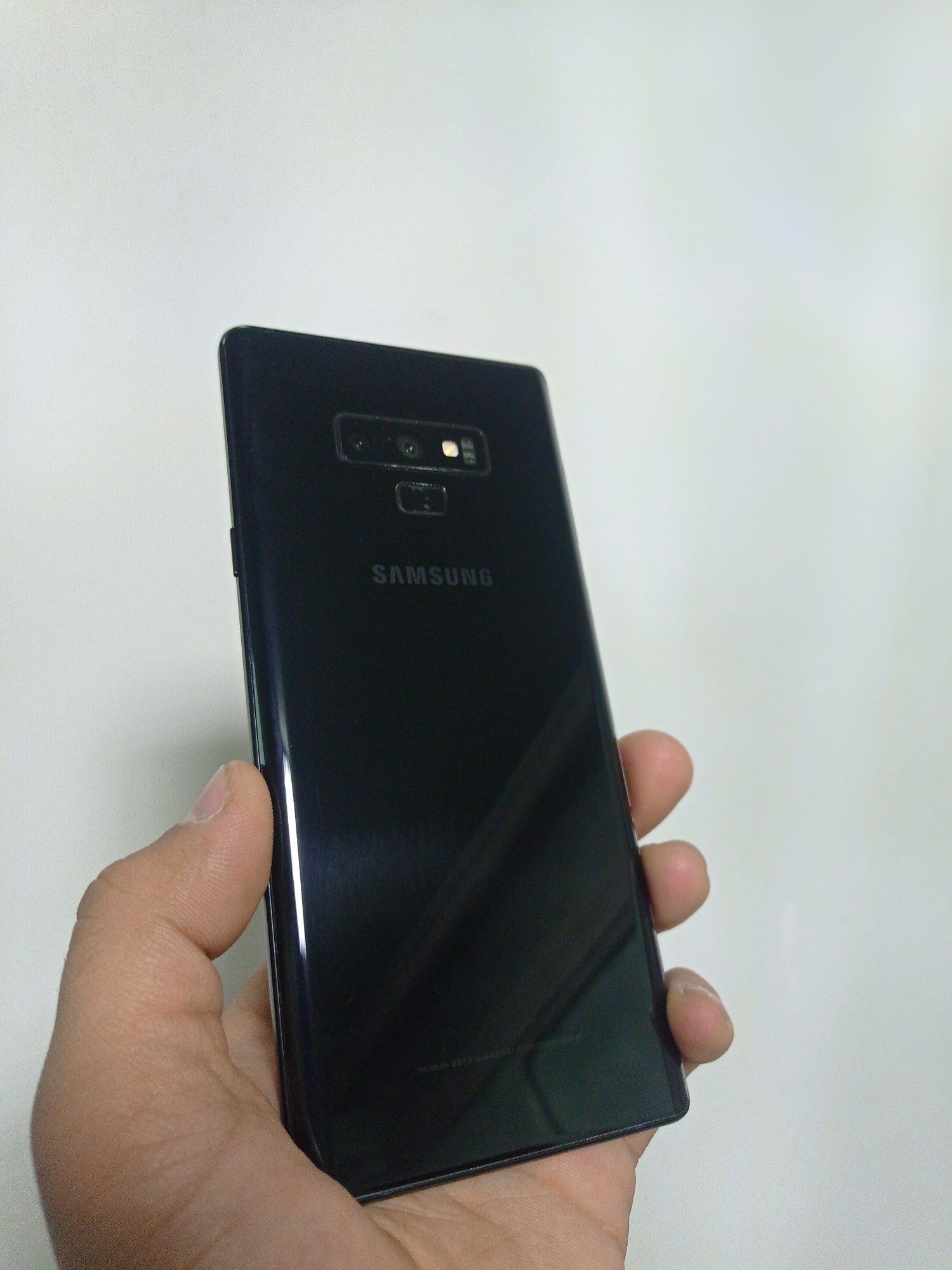Samsung not9 6/128 black glass