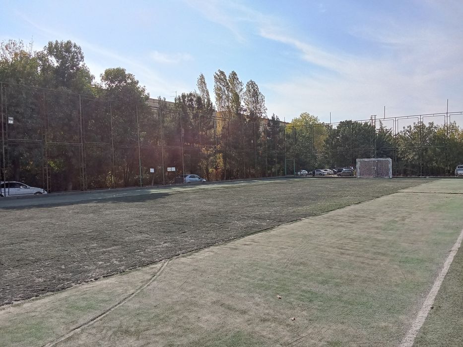 Fudbolniy polya arenda