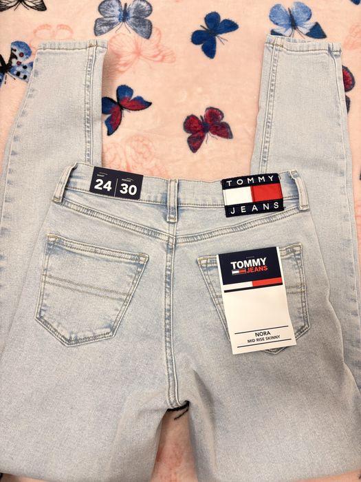 Нови! Дънки на Tommy Hilfiger