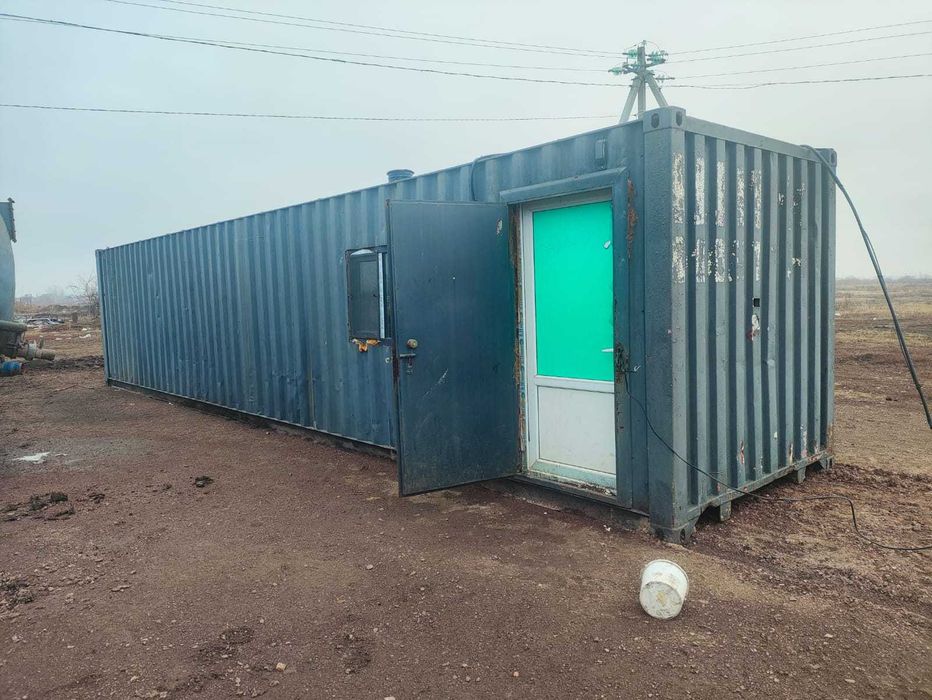 Контейгер 40 фут 2 штуки один полу утепленный