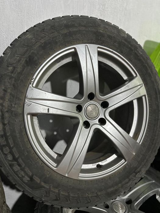 Продам Диски комплект R 18  + зимние шины комплект 235/60/18