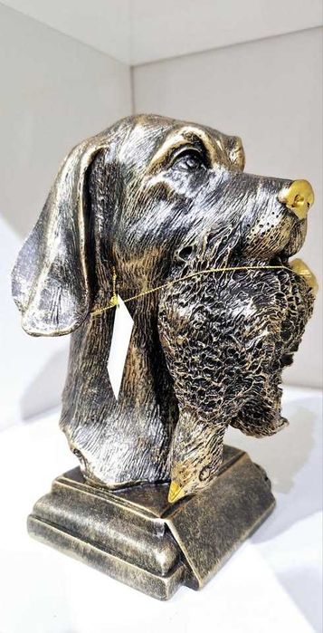 нова Статуетка Куче с Птица Фигура - Декорация за Ловец 20см