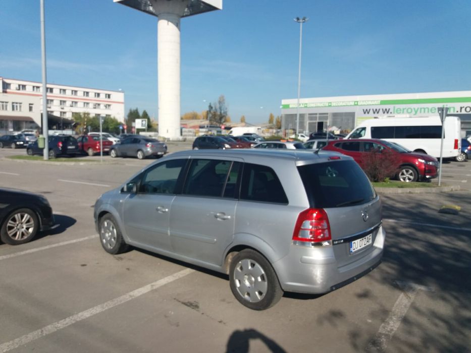 Vand sau Schimb Opel Zafira 2014,facelift
