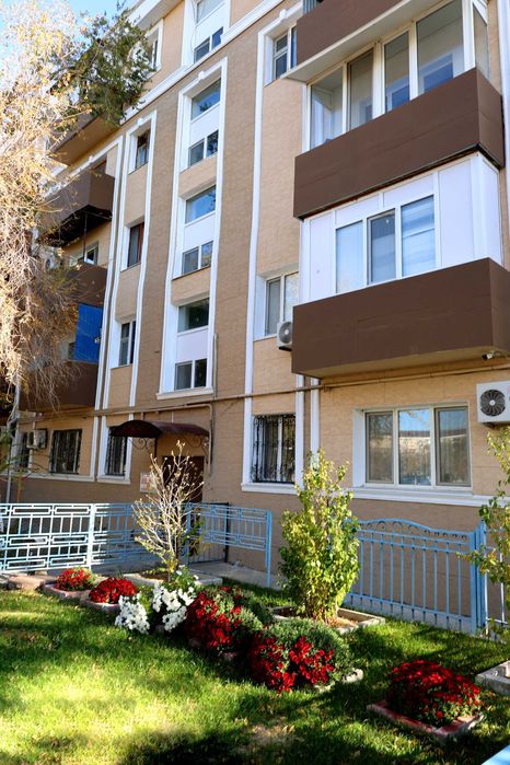 1-комнатная квартира в центре г. Атырау (28 м² · 5 этаж · 10.5 млн).