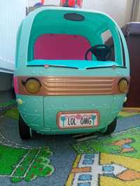 Autobuz LOL OMG+ accesorii și 4 păpuși