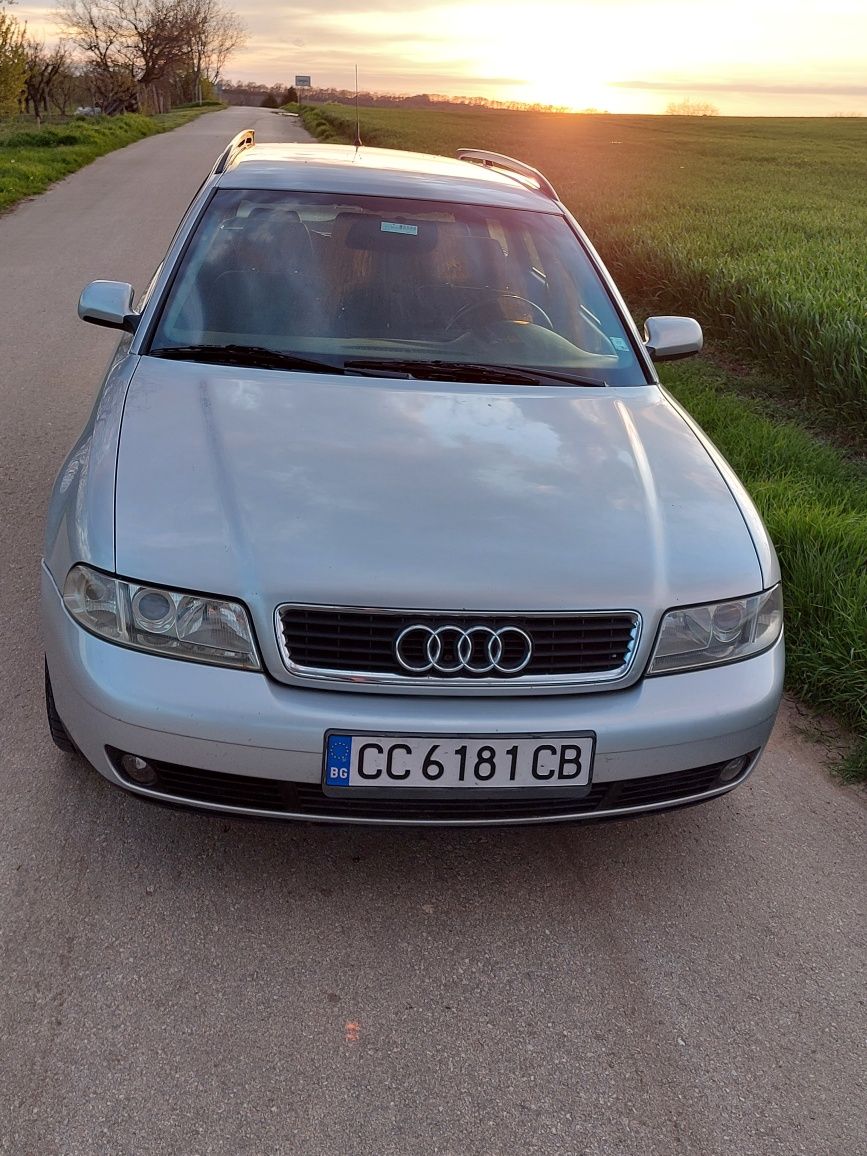 Audi A4, 2001 година