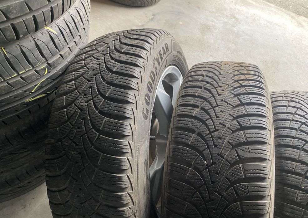 Jante aliaj R16 5x112 cu anvelope M+S 205 60 16