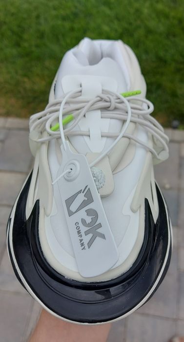 Balmain Unicorn color 10 White Top Sneakers