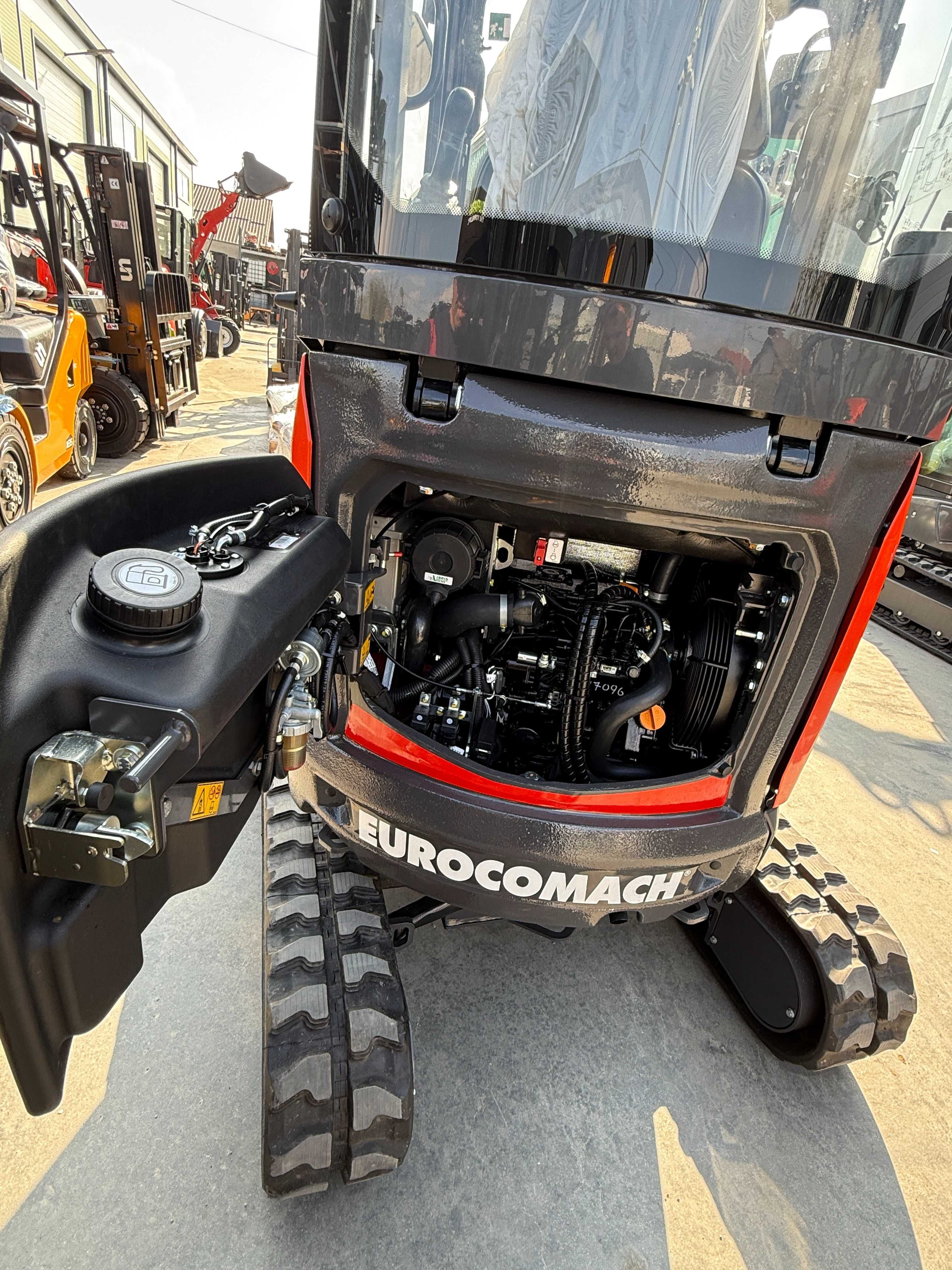 Mini Excavator NOU EUROCOMACH 18ZT Italia 2T 5 ANI Garantie 3 CUPE