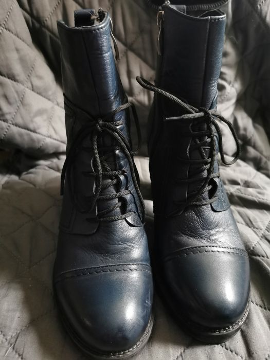 Боти от естествена кожа