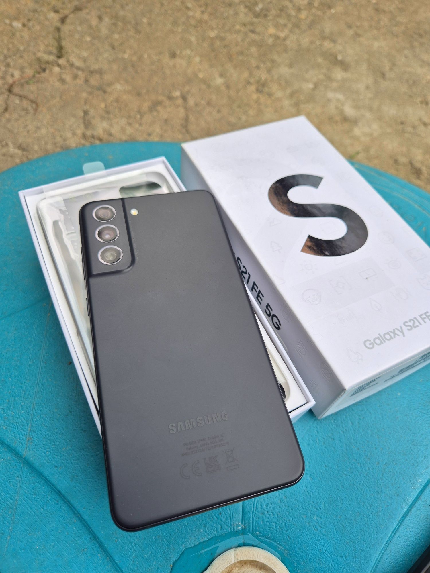 Samsung Galaxy S21 Fe 5G duos ca nou