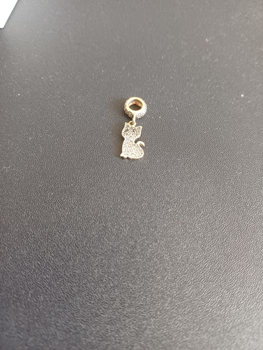 Charm de aur galben de 14k