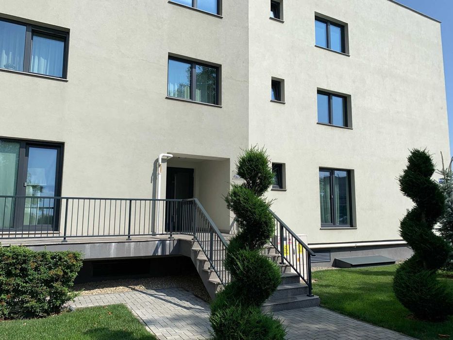 Apartament 3 camere , Avram Iancu Residence , curte proprie , parcare