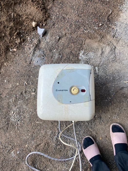 Бойлер Аристон в хорошем состоянии