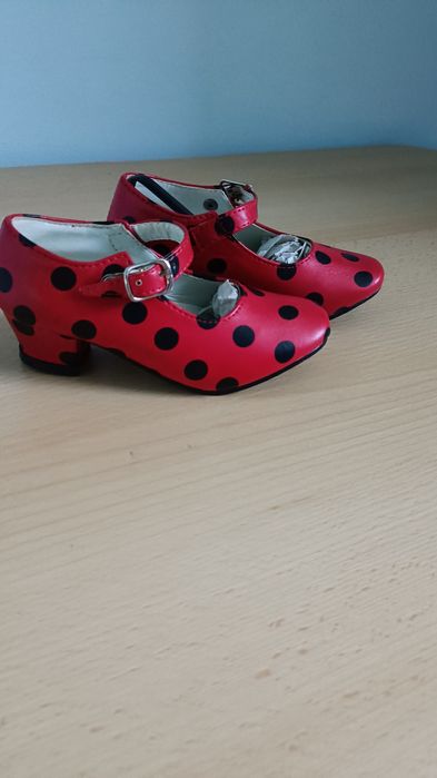 pantofi pentru fetițe