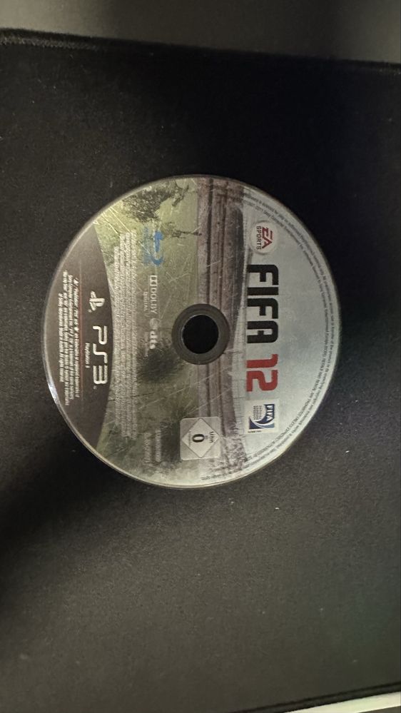 Vand 4 jocuri ps3