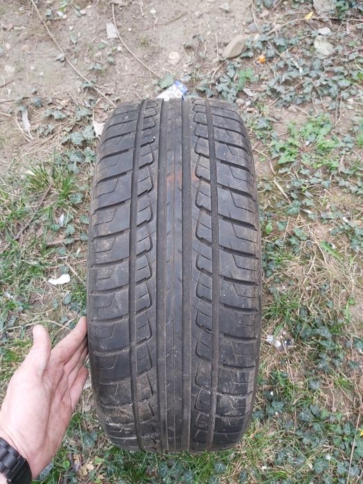 Jante Aliaj R17 echipate cu cauciucuri Michelin . Citroen