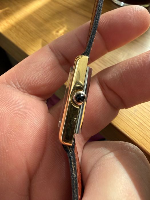Gisiger Greder Son Tank часовник прилича на Cartier