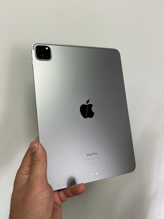 ipad pro 11" 4th gen wifi (Fara Face ID)