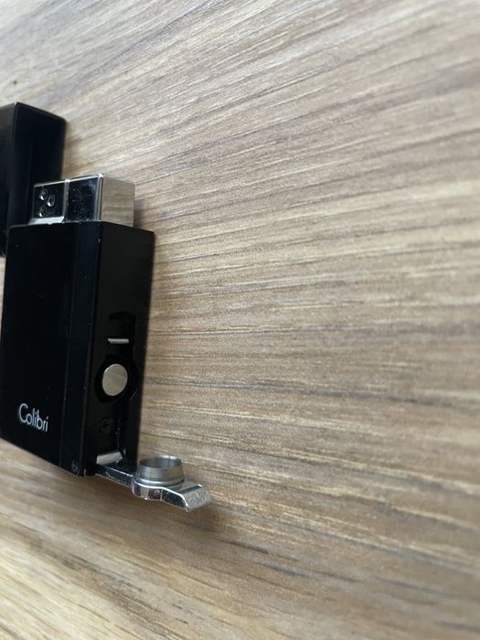 Запалка Colibri