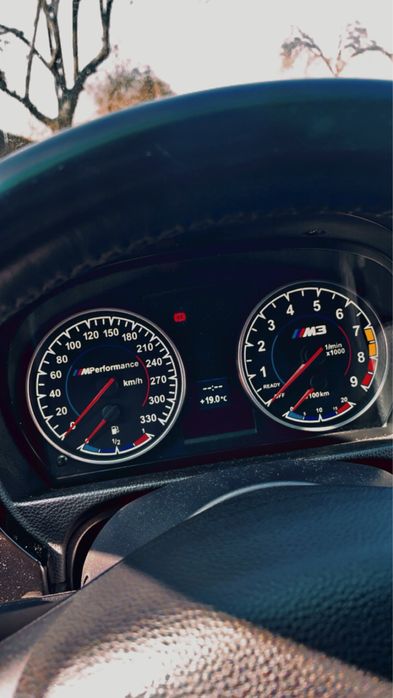 Schimbare iluminat bord