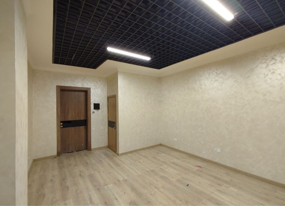 Аренда под офис метро Бодомзор и Минор 33м2 Вдоль Дороги! БЦ