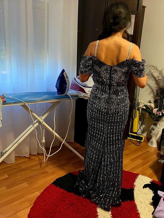 Rochie nasa cu pietre