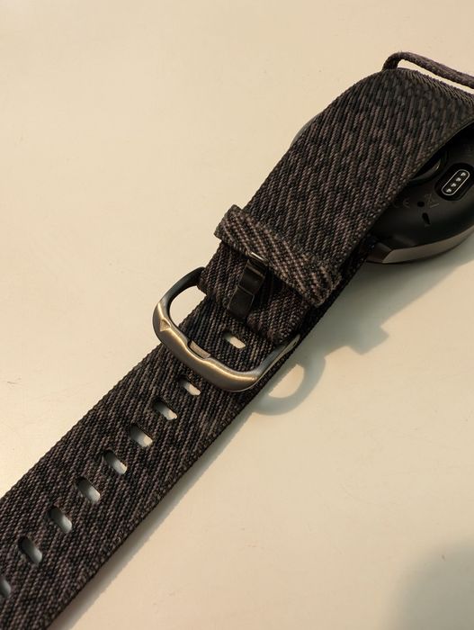 Ceas smartwatch hibrid Garmin Vivomove Style, curea nailon