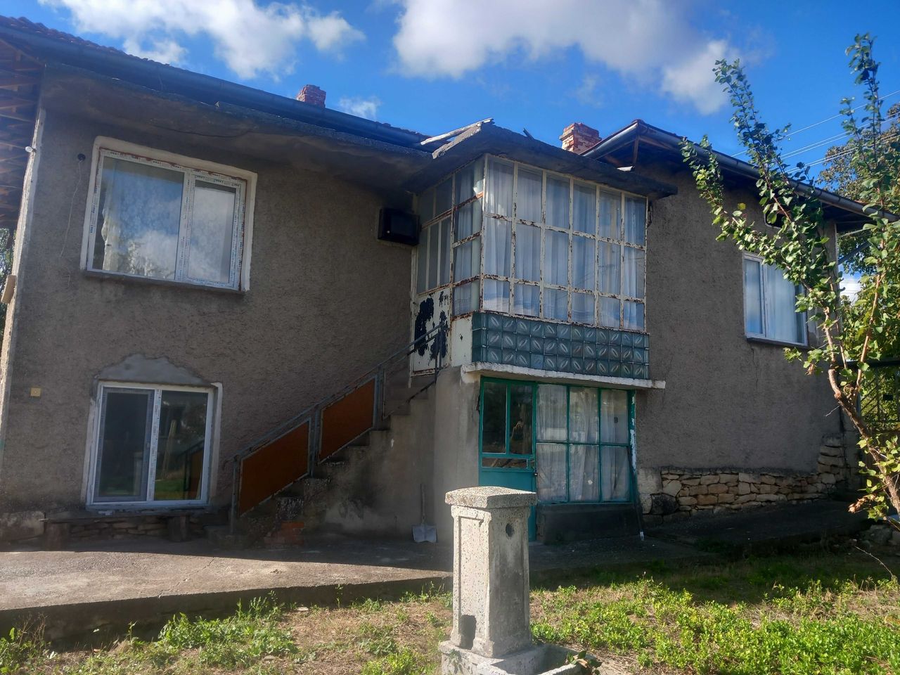 Продава се Къща в с. Ясеновец, Област Разград - 3 кв.м за 11050 €/кв.м - Снимка #2