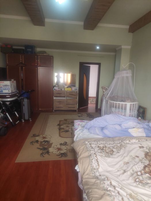 Срочно продается дом в центре  самарканда вместе с магазином.