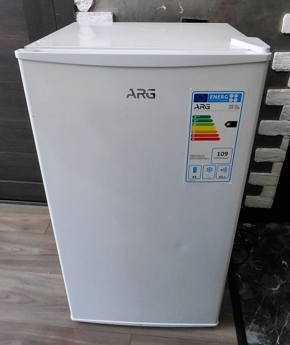 Продам холодильник офисный