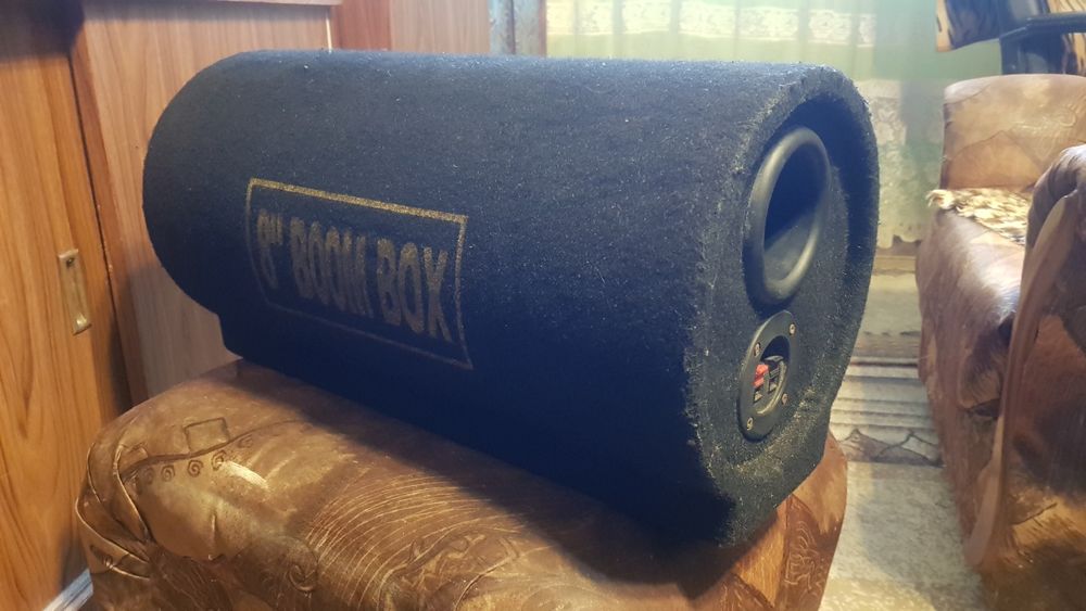 Бас Туба за автомобил