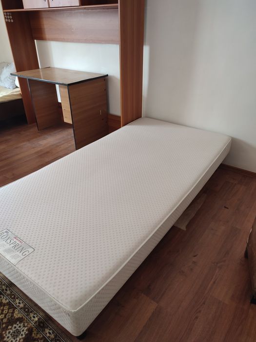 Pat cu saltea  noua 1mx2m, 350 lei