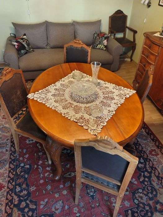 Mobilă vintage impecabilă