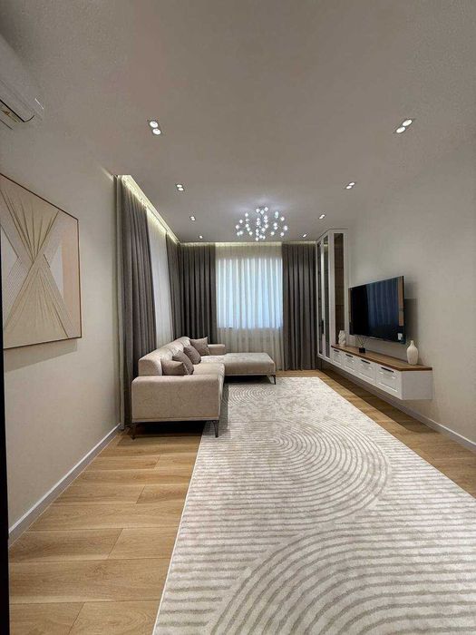 ПРОДАЁТСЯ КВАРТИРА 
 Яккасарайский район, 8-роддом, Dream House