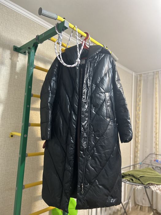 Продается зимняя куртка размер 46