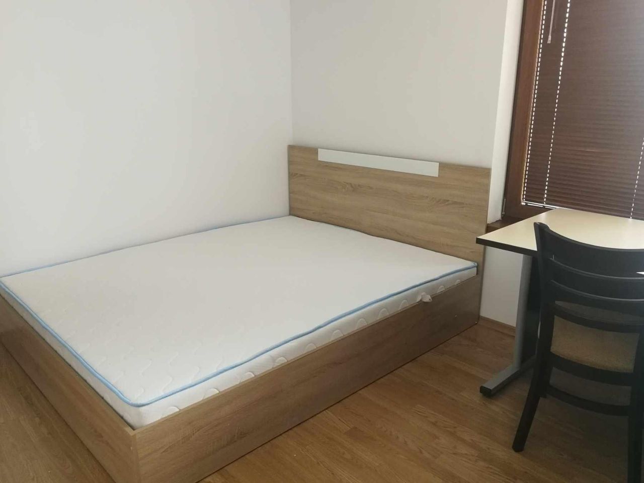 Дава се под наем Тристаен апартамент в София, Лозенец - 100 кв.м за 1200 € - Снимка #3