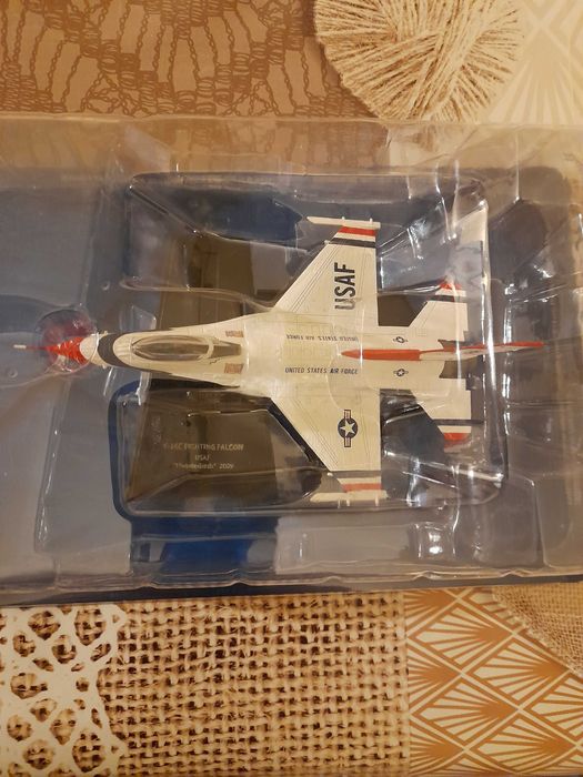 F-16C FIGHTING FALCON USAF Thunderbirds 2009