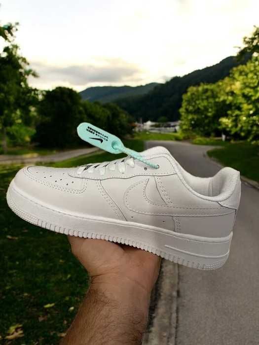 Adidasi Unisex Noi Nike Air Force 1 White